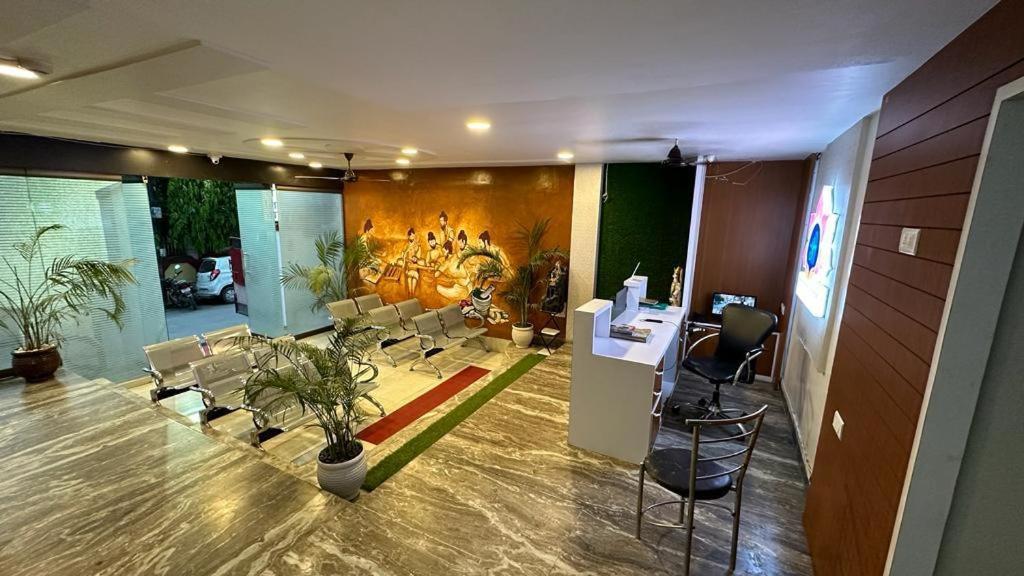 Hotel Aparajita バラナシ エクステリア 写真