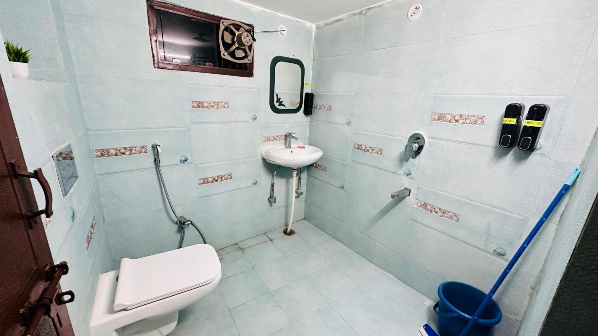 Hotel Aparajita バラナシ エクステリア 写真